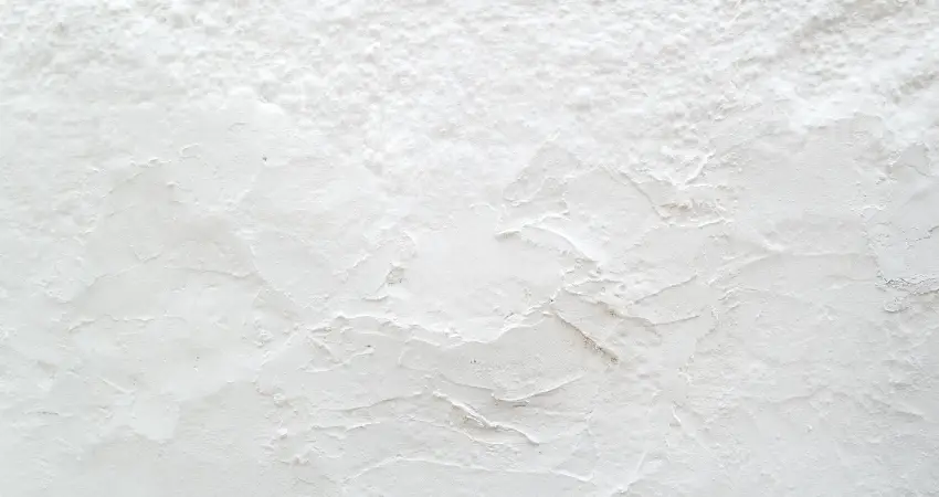 Cómo quitar la humedad de la pared